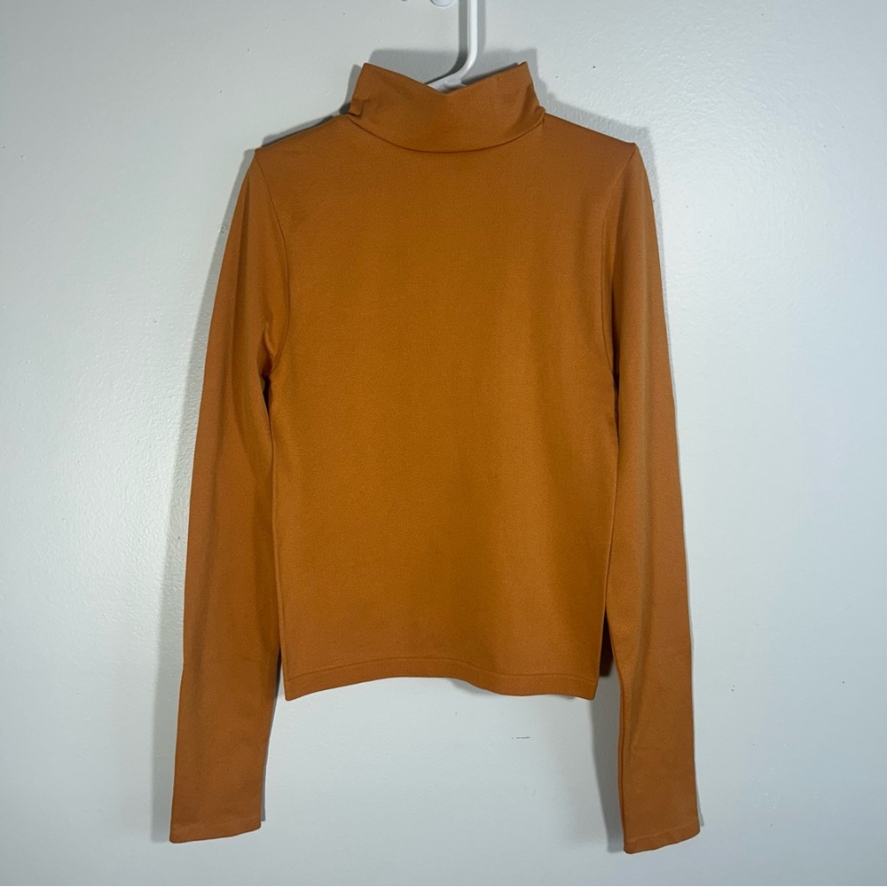 Aura Mock Neck Long Sleeve Stretch Nylon Spandex Top 〰️ Girl’s M/L Rust Orange